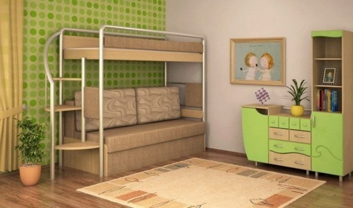Двухъярусная кровать с диваном внизу для родителей