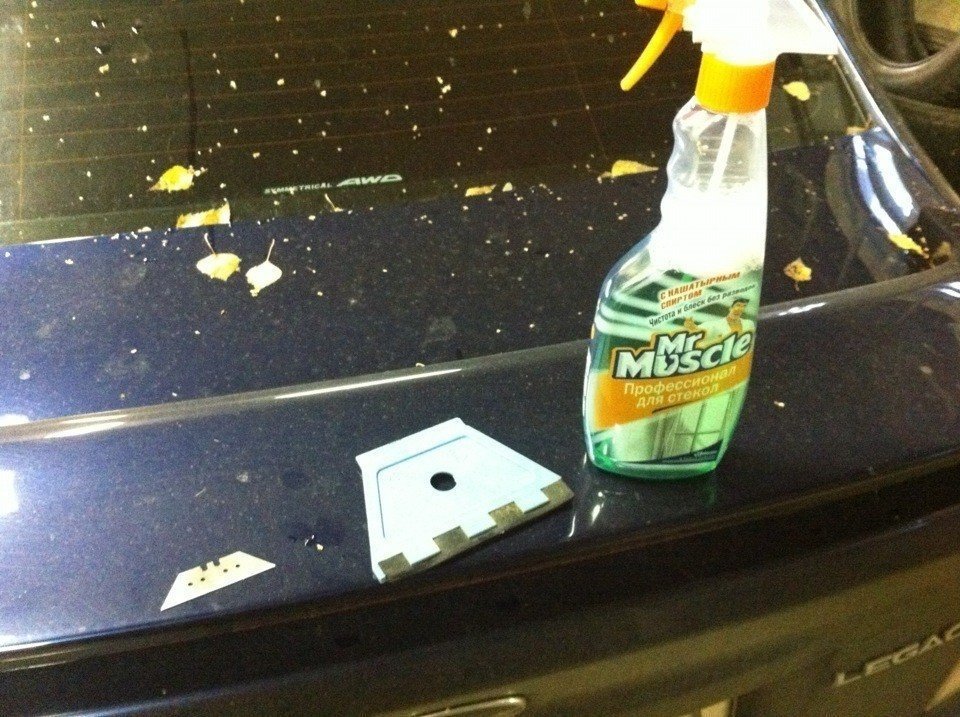 Средство для отмывания мошек с лобового стекла в машине