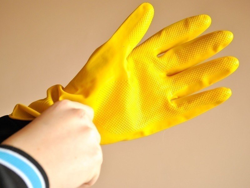 Перчатки для защиты рук резиновые