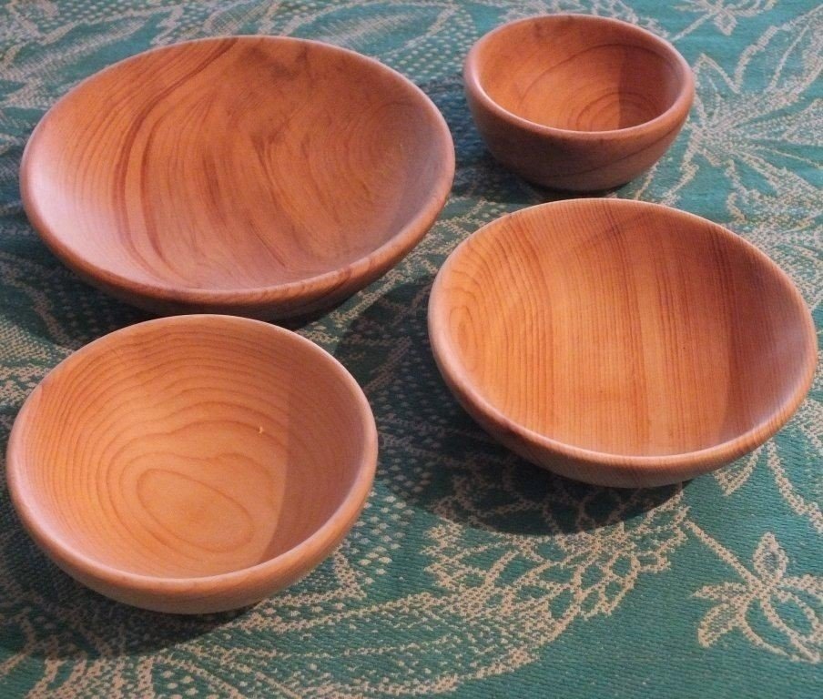 Деревянная посуда тарелки
