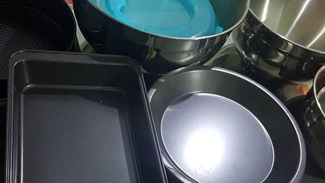 Причина популярности посуды с тефлоновым покрытием, его плюсы и минусы