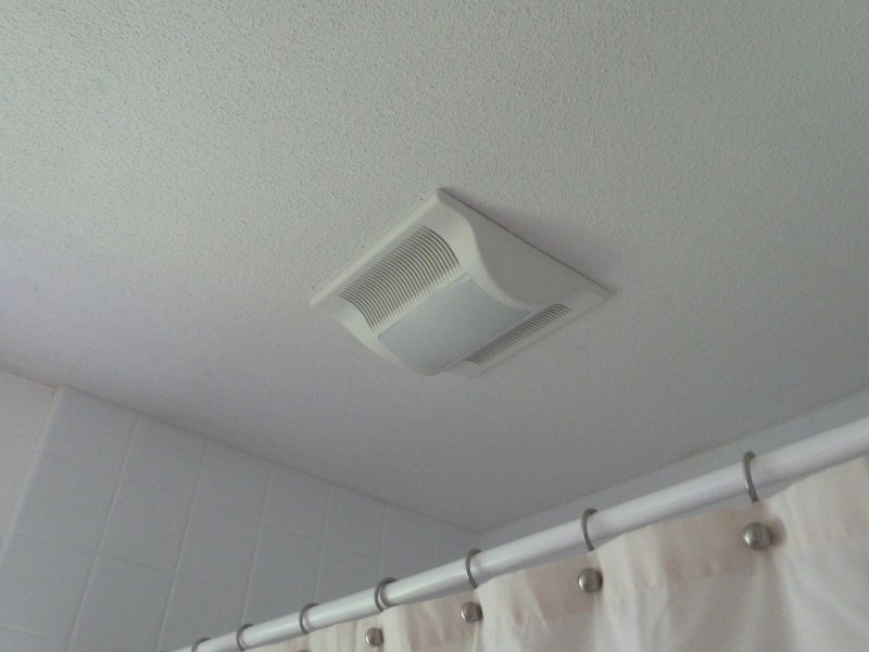 Вентиляция потолочная вытяжная в ванную комнату