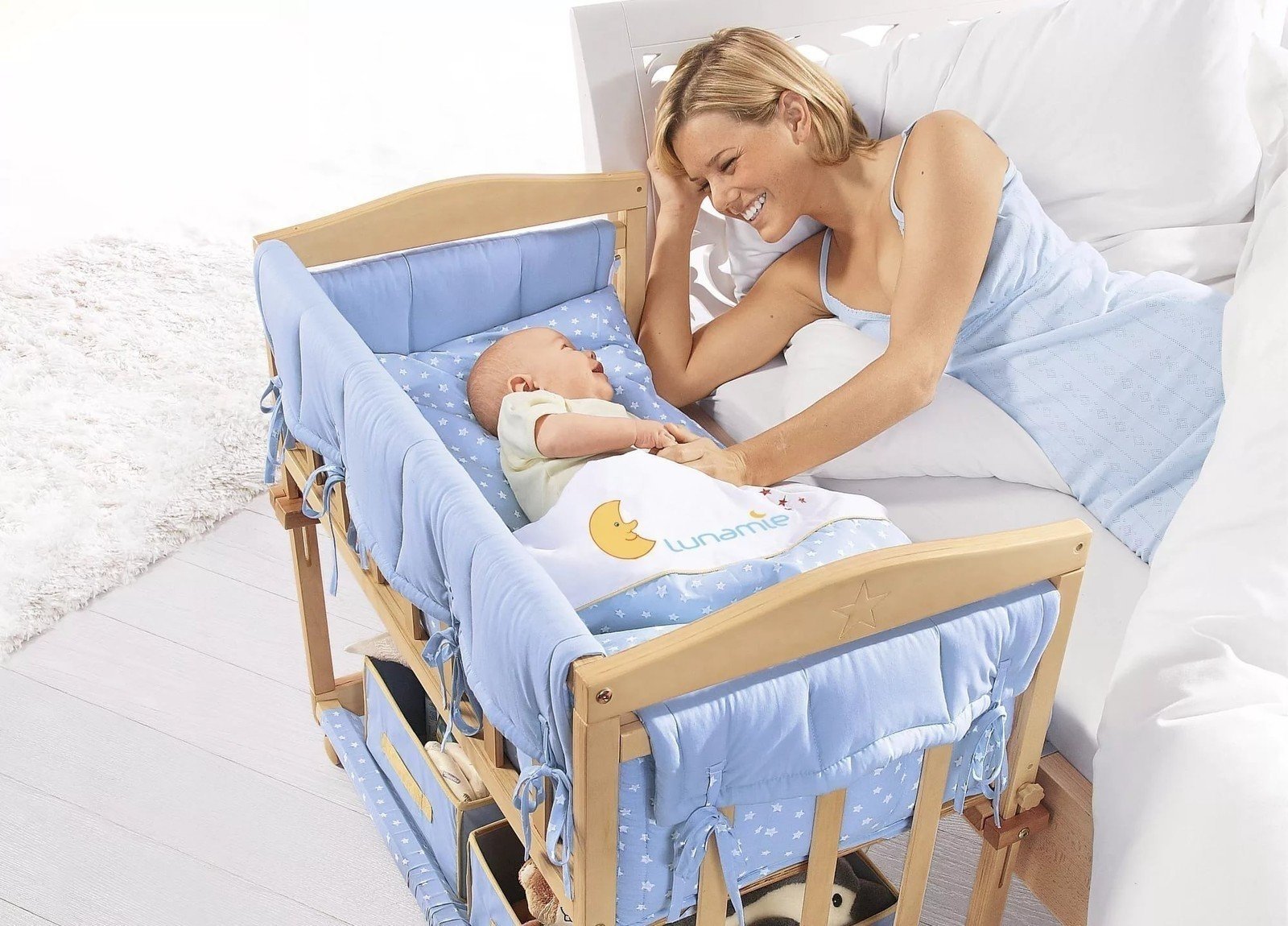 Кроватка для новорожденного приставная